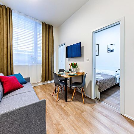 Kora Apartments Andel Prága Kültér fotó