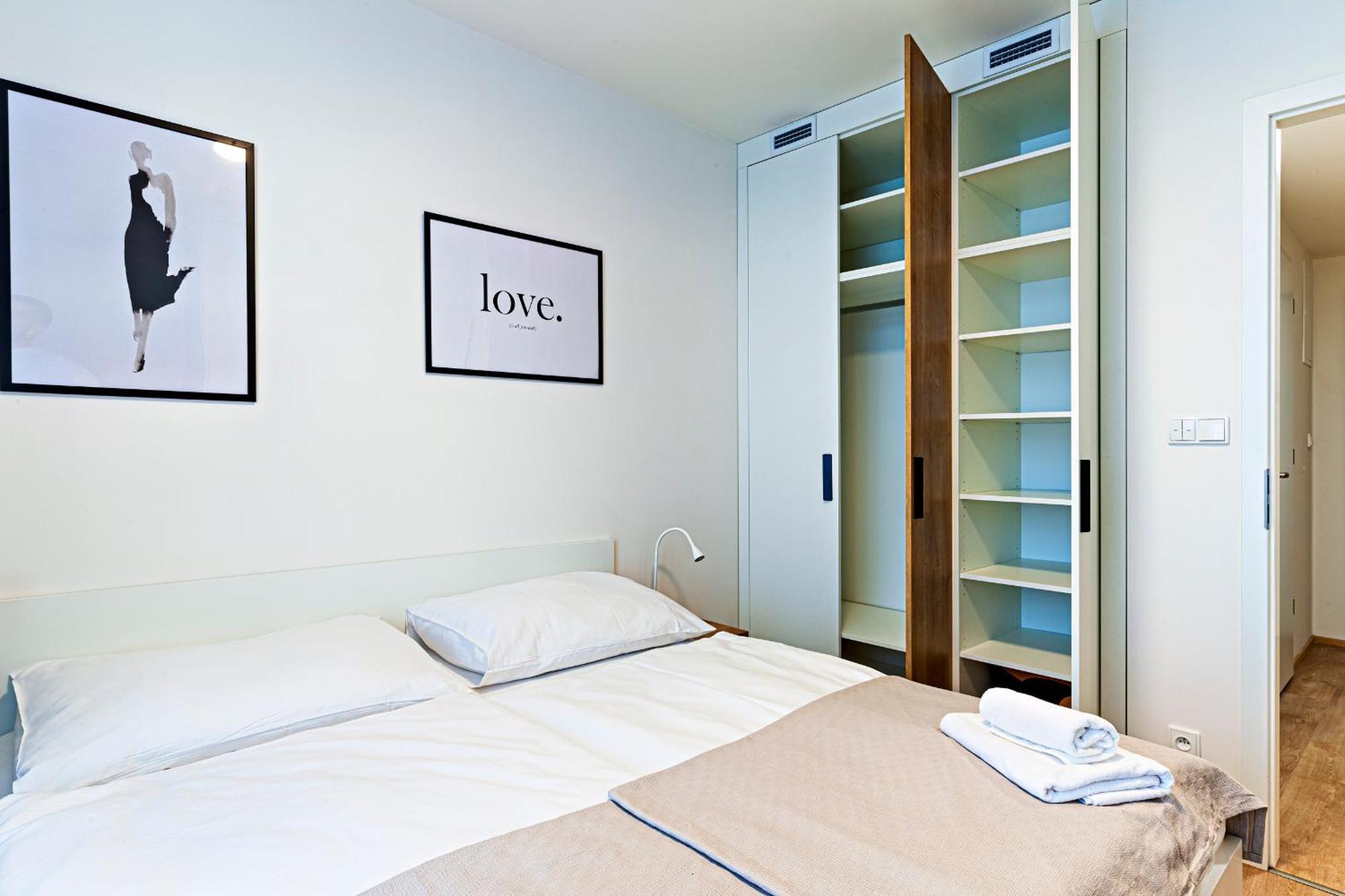 Kora Apartments Andel Prága Kültér fotó