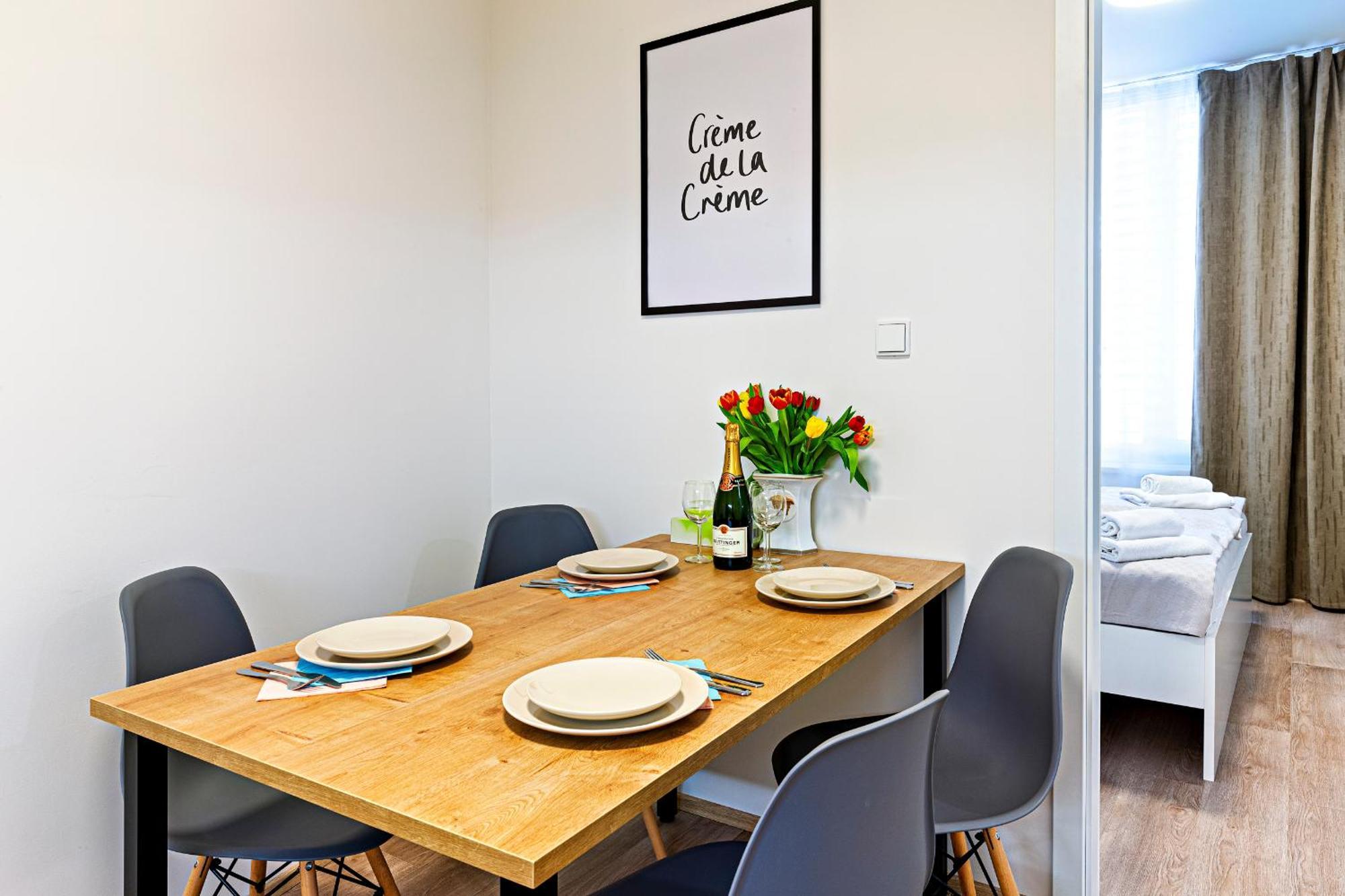 Kora Apartments Andel Prága Kültér fotó